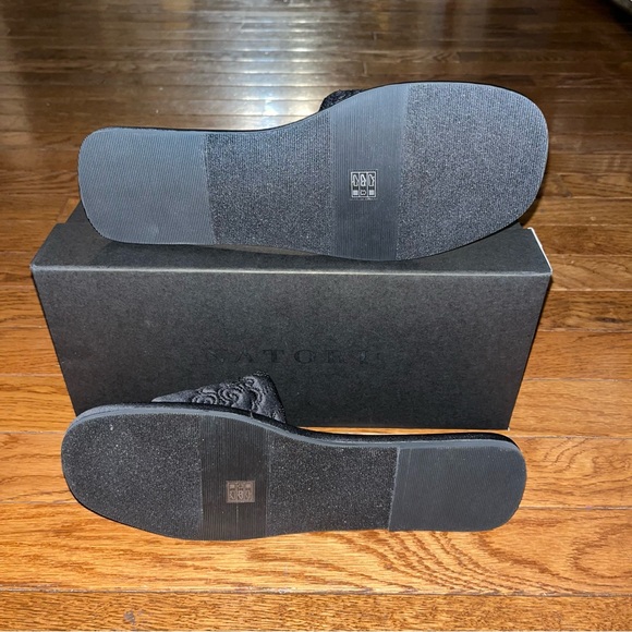 NEW Natori Radial Slide Sandals All Black Textured Strap Women's Size 8 - Picture 10 of 13